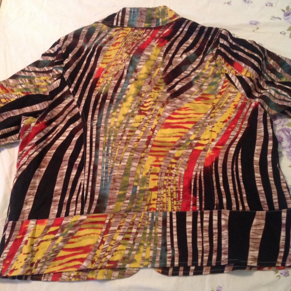 Women's Jacket - Picture 8 of 8